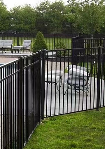 Panneaux de clôture de piscine ornementaux à dessus plat galvanisés/aluminium populaires à 3 rails
